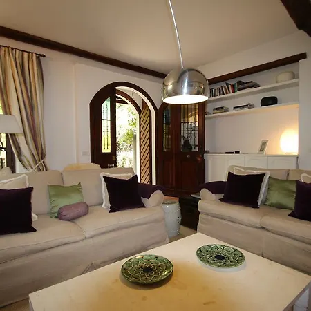 Villa Foresteria Brunner - Bymyhomeincomo
